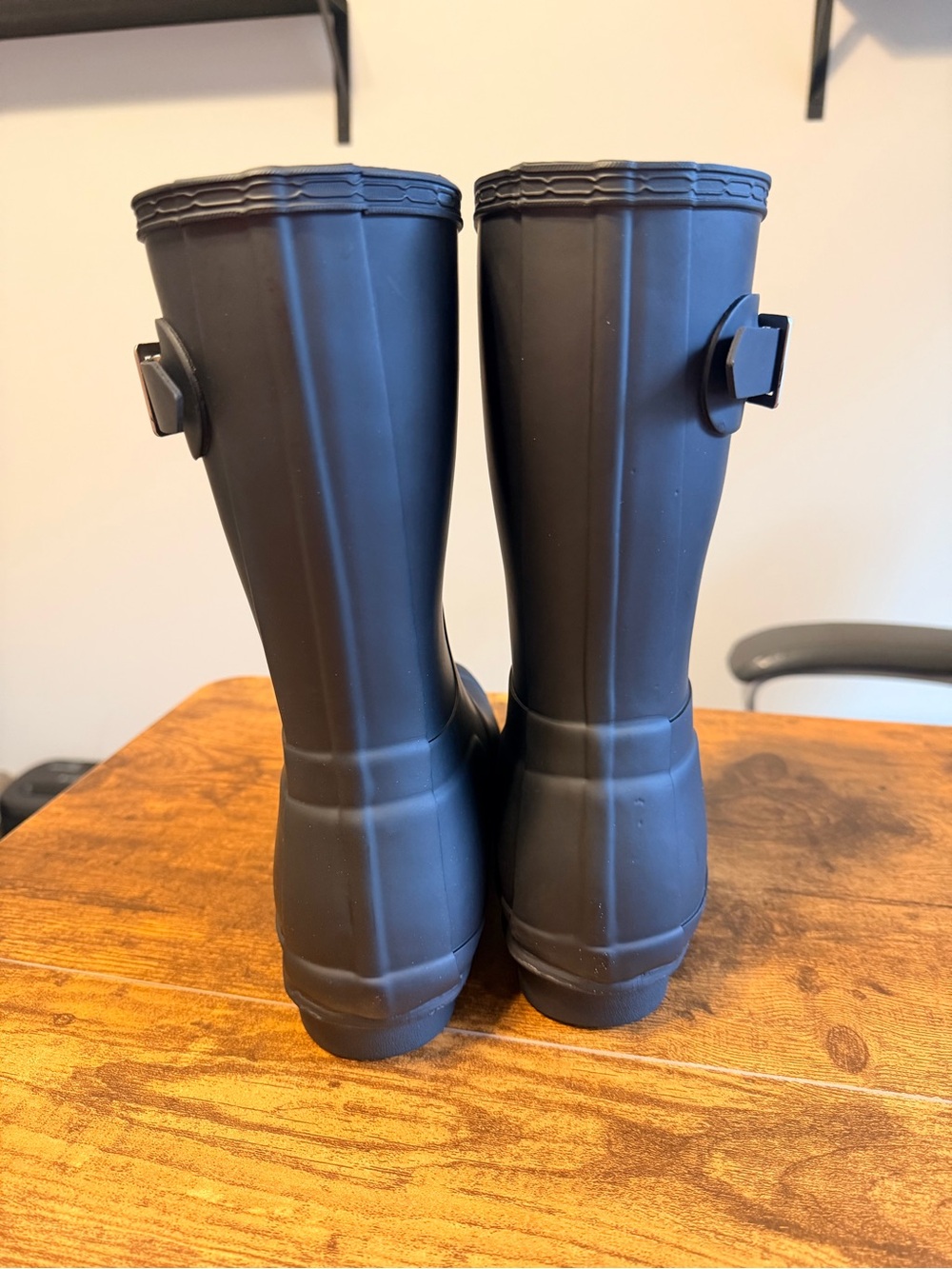 Hunter Women’s Original Black Short Rain Boots 7W - Picture 3 of 8